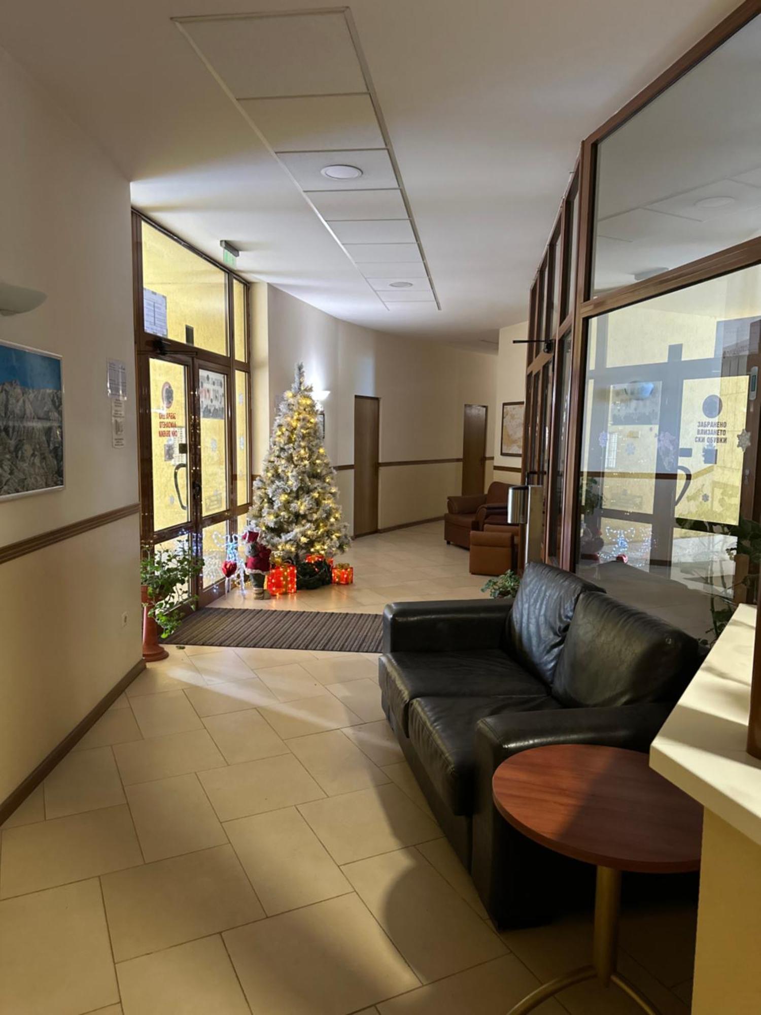 Apartments & Rooms Royal Plaza بوروفتس المظهر الخارجي الصورة