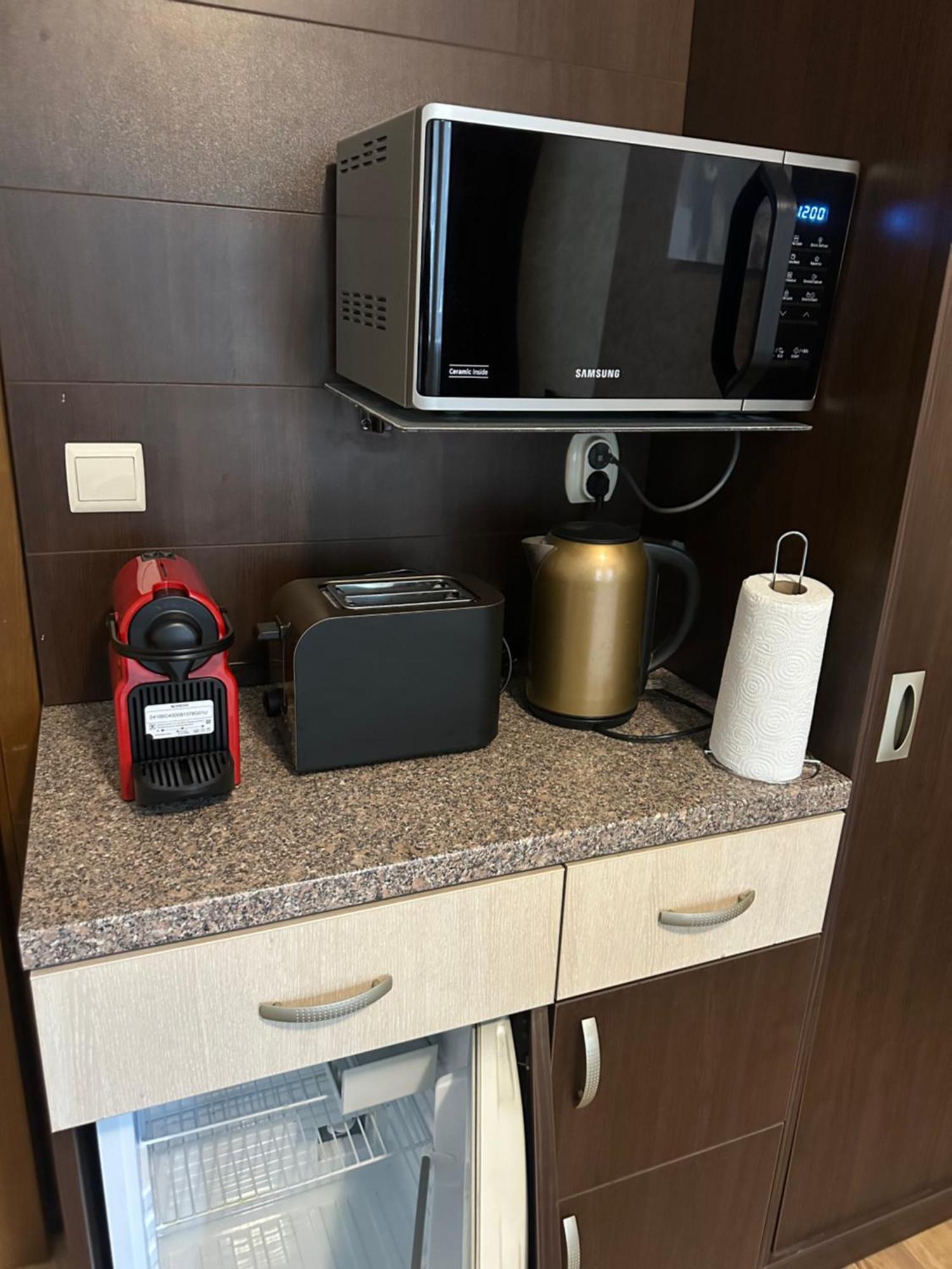 Apartments & Rooms Royal Plaza بوروفتس المظهر الخارجي الصورة